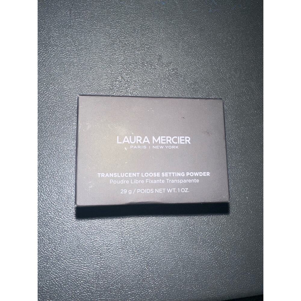 Laura Mercier Translucent Loose Setting Powder - NEW - Picture 3 of 5